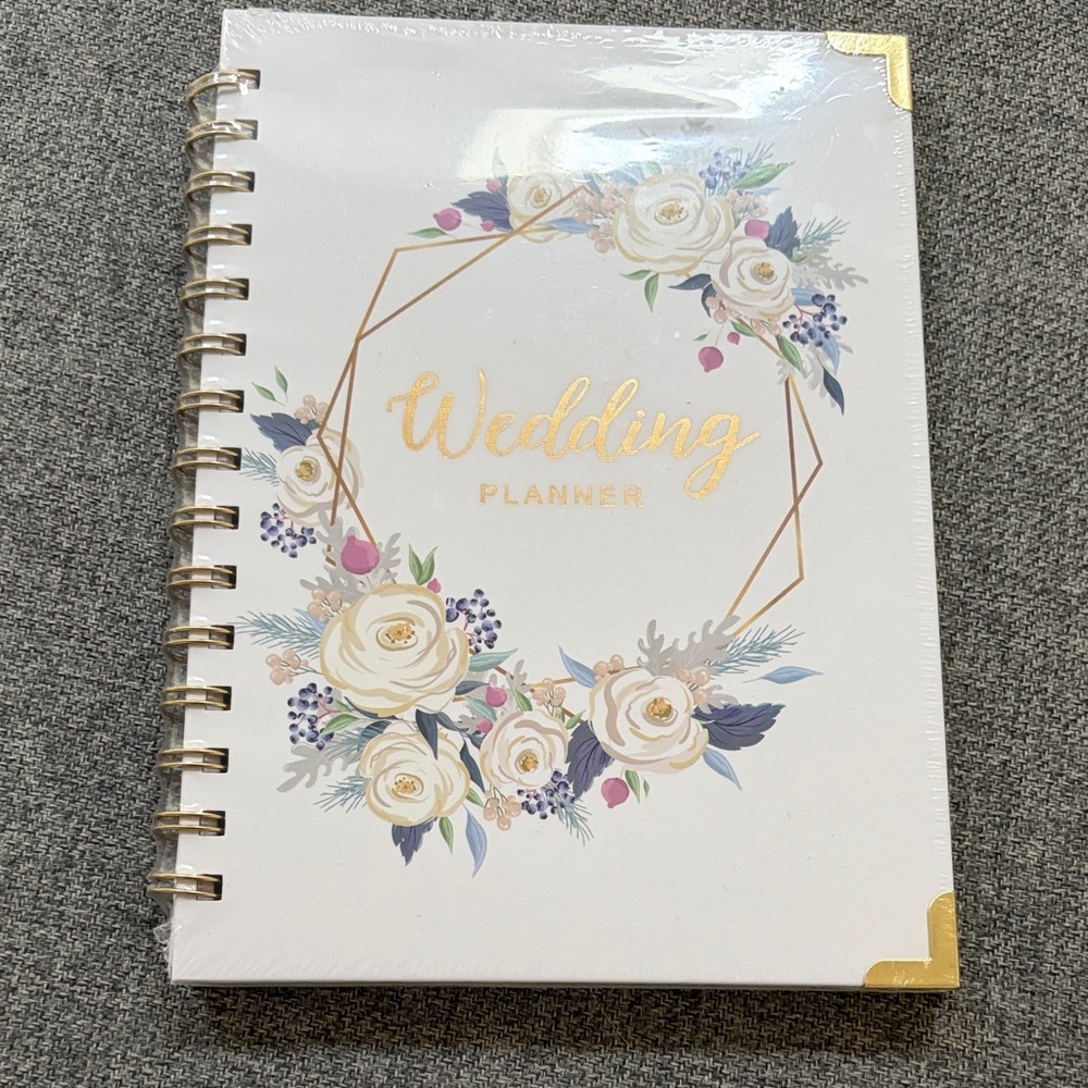 Elegant Wedding Planner with Floral Design